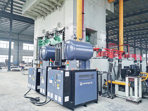 SMC模具加溫油溫機如何避免積碳？一招搞定