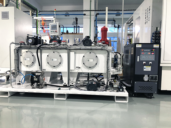 電池材料干燥工序中，電池材料干燥模溫機養護清理