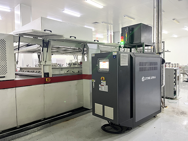 傳統加熱被淘汰，電加熱層壓機油溫機成行業首選