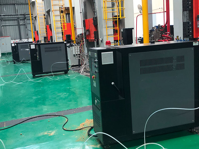 航天內(nèi)襯材料模溫機案例 航天內(nèi)襯材料模溫機案例