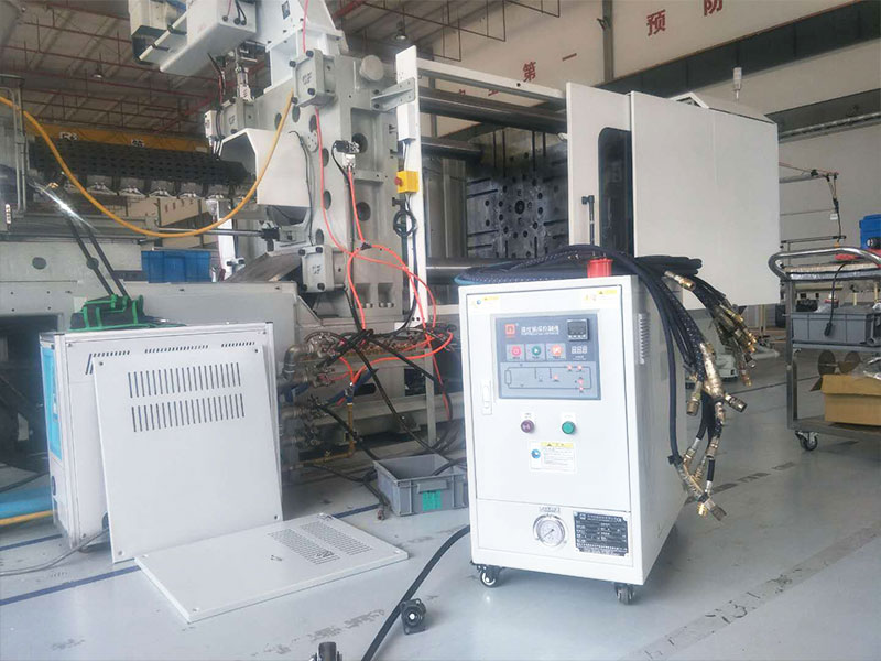 注塑<a href='http://www.beijingtjd.com/product/biaozhunshuiwenji.html' class='body-link'>水溫機</a>