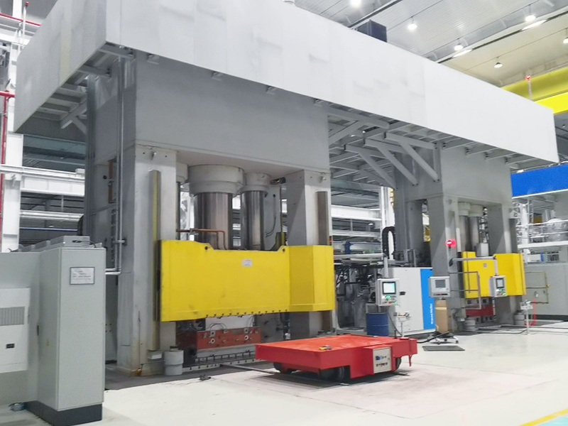 工業(yè)冷水機能放室外使用嗎？